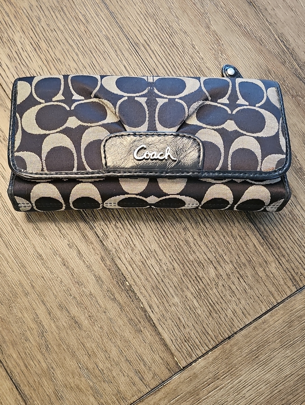 Coach Signature Canvas Wallet in Black & Gray